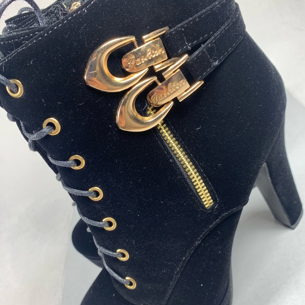 NEW ForeMode Women’s Round Toe Lace up Ankle Buckle Heel Platform Boot Size 8.5 - Picture 3 of 10